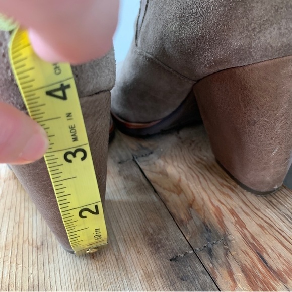 Kork-Ease Brown Suede Booties Size 7.5M - Picture 4 of 11